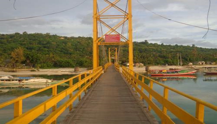 Jembatan Kuning Lembongan